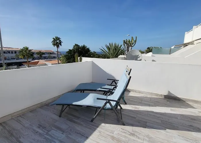 Fantastic With Seaview Lejlighed